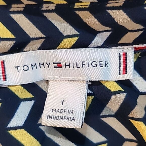 Tommy Hilfiger Navy Blue & Yellow Chevron Blouse, Size Large - Picture 8 of 9